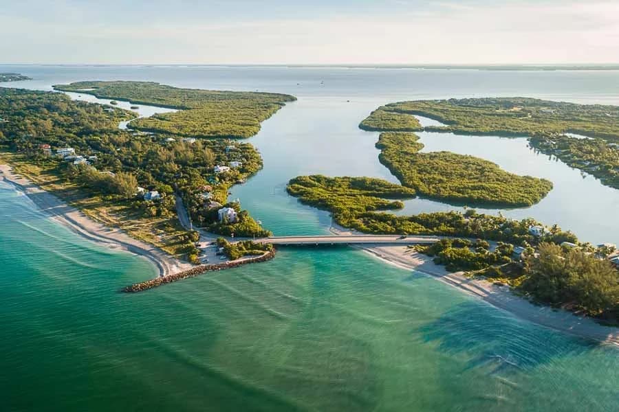 Aerial view of Cape Coral waterways