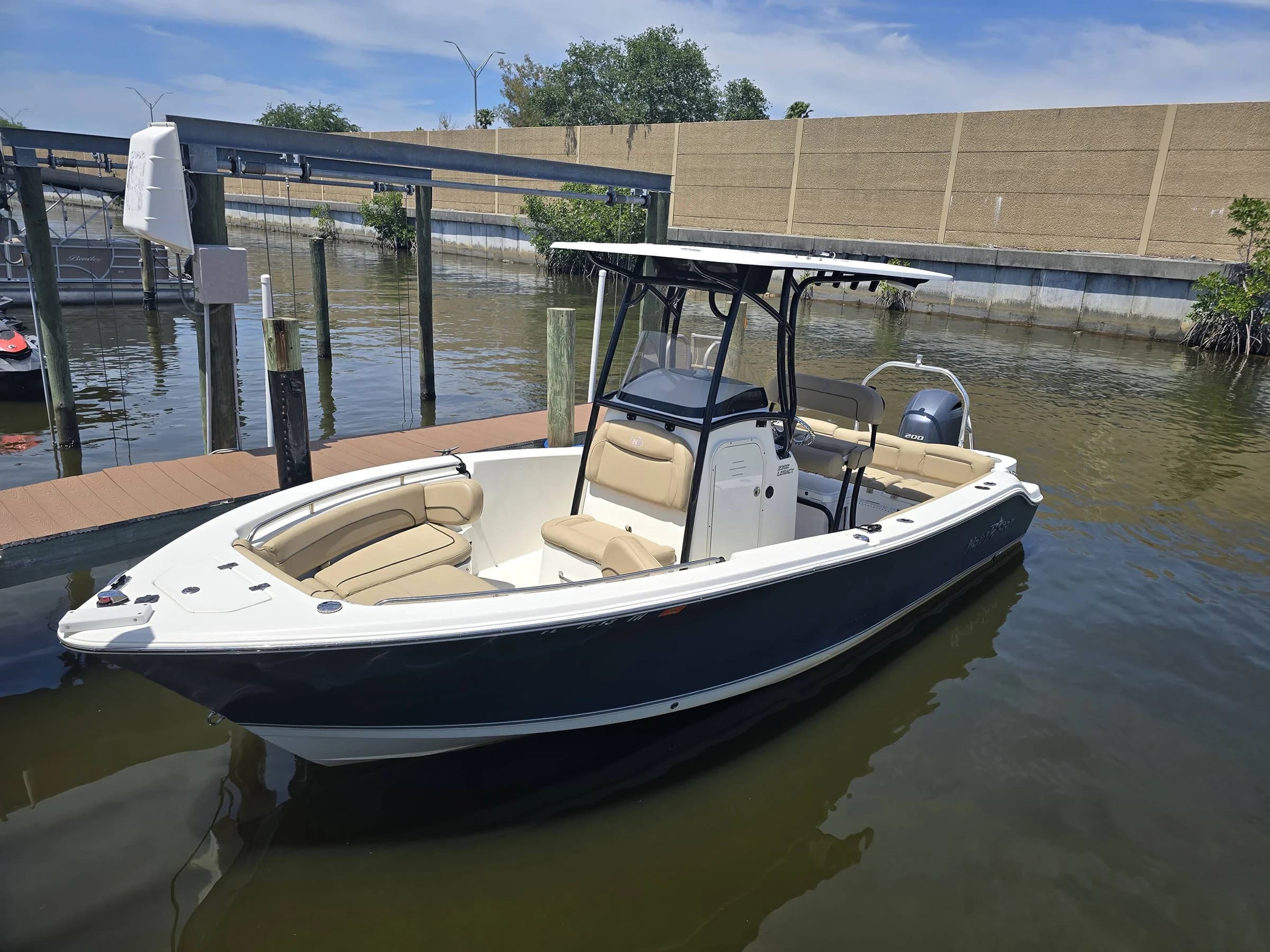 Center-console rental boat in Cape Coral